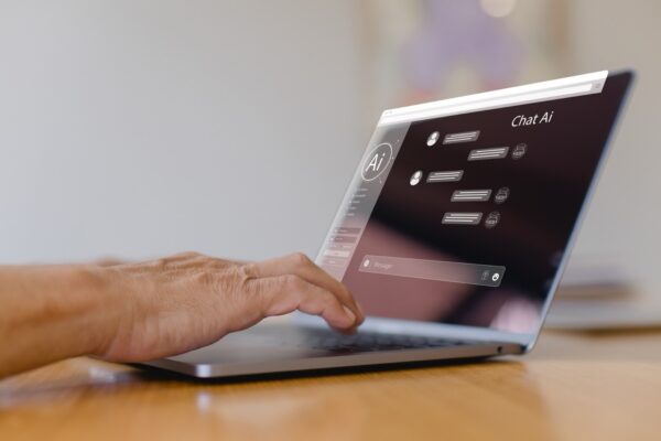 AI-tools gebruiken op een laptop